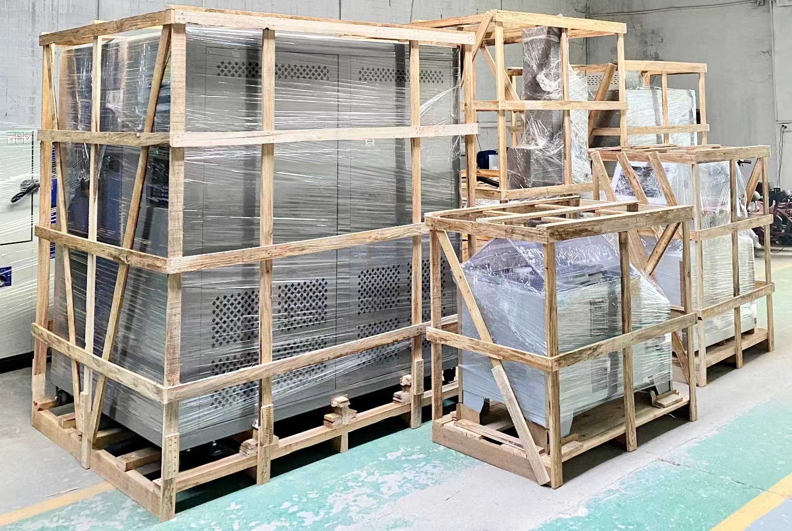 1臺(tái)拉力試驗(yàn)機(jī)、1臺(tái)電磁振動(dòng)試驗(yàn)